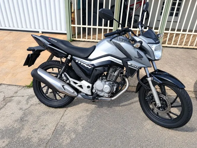 CG 160 Titan em perfeitas condições, motor impecável 