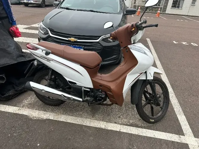 Moto 50cc semi automática Jet 50cc Shineray 