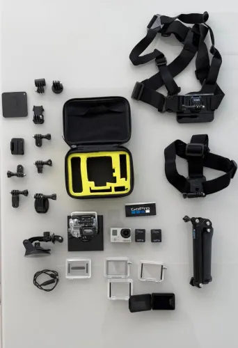 Camera GoPro Hero 3 e acessórios 