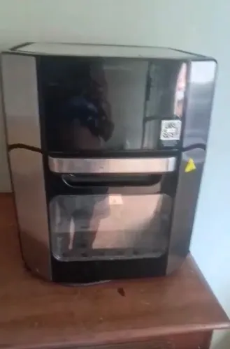 Fritadeira E Forno Britânia AirFry 16 litros usada apenas 1x 220