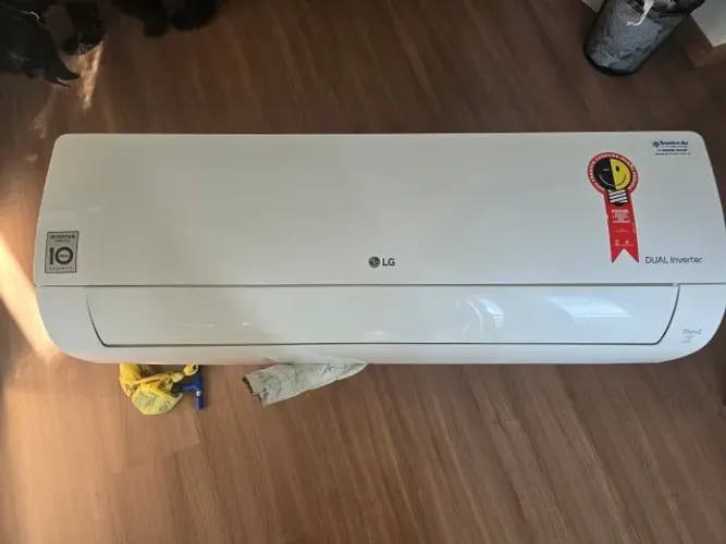 Ar condicionado LG Dual Inverter Voice 220V - 12.000BTUs (S4NQ12JA31C)