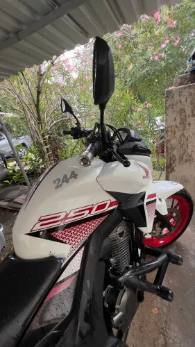 Vendo cb Twister 250
