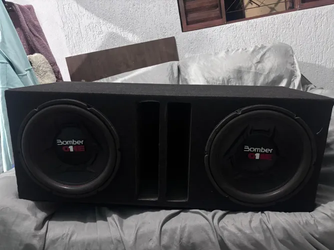 Vendo som automotivo