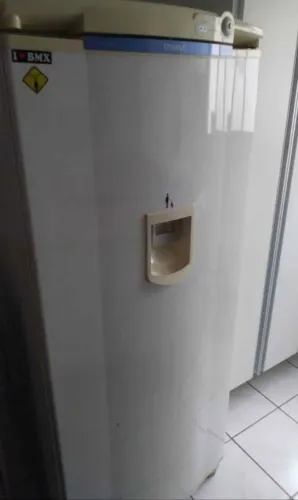 Geladeira seminovos pouquíssimo uso