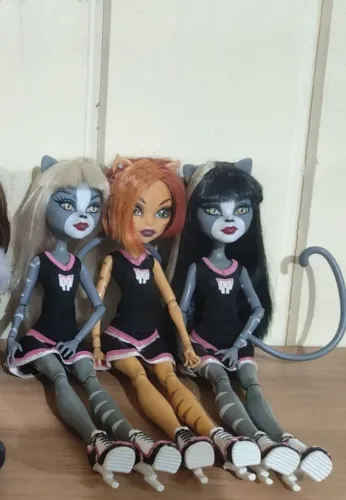 Trigêmeas Monster High g1