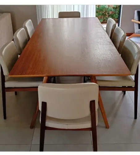 Mesa de jantar 8 lugares