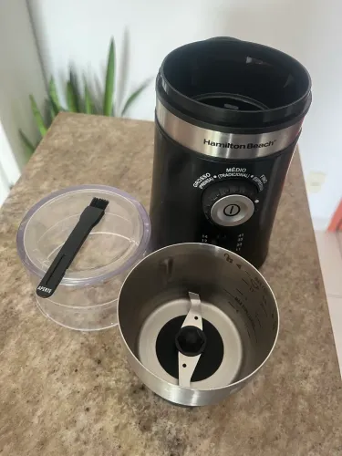 Moedor de Café Elétrico Hamilton Beach com Regulagem de Moagem e Quantidade