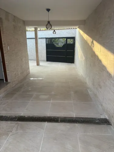 Casa com piscina perto da praia