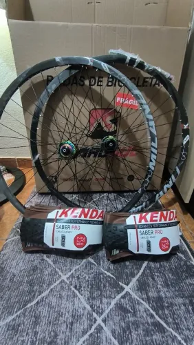 roda 29 com cubos kook camaleão+ 2 penus kenda sabe lê pro 2'20