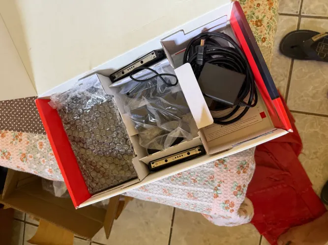 Nintendo Switch Destravado cheio de jogos a sua escolha. Cartão 128gb