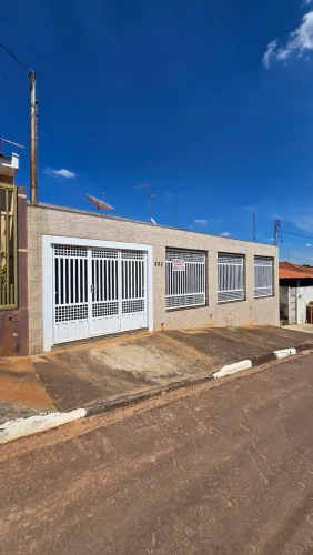 Vendo Casa Álvares Machado