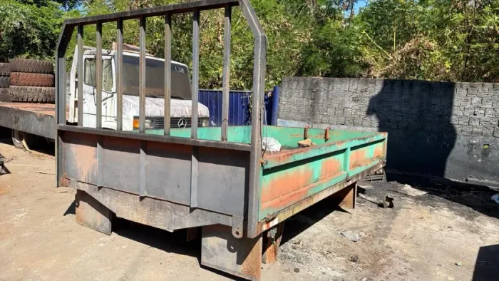 Carroceria de Ferro em Chapa Muito Resistente