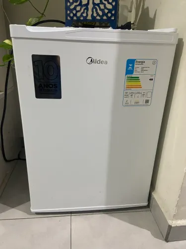 Vende-se frigo bar