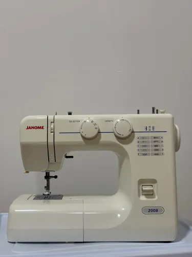 Máquina de Costura JANOME 2008 - 110w