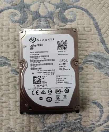 SSHD HD híbrido de 1TB para notebook