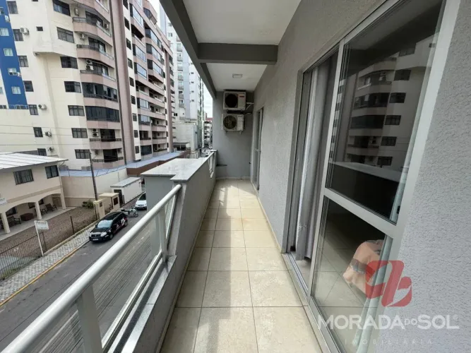 Apartamento Cobertura em Meia Praia - Itapema
