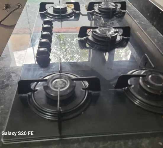 ? Cooktop Electrolux 5 Bocas - Vidro Preto - R$ 350,00