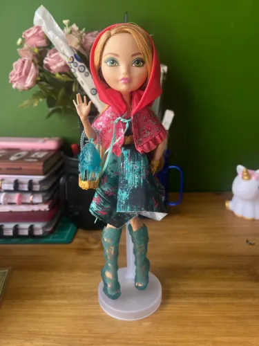 Boneca Ashlynn bosque encantado - ever after high