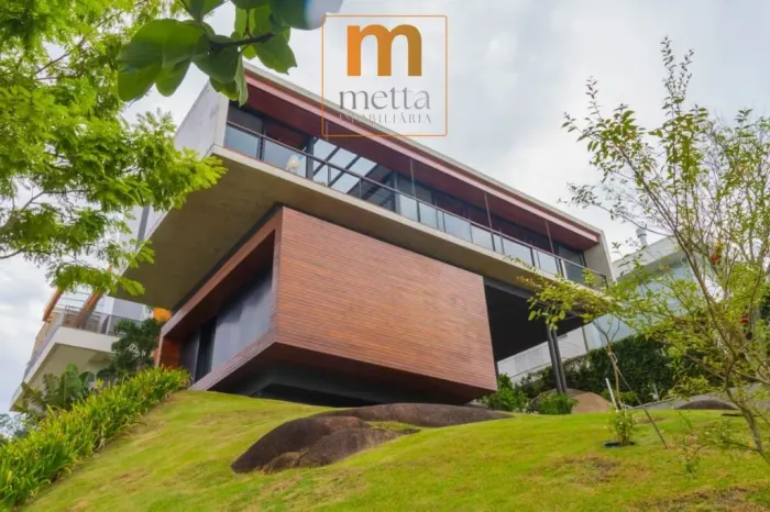 Casa de Condomínio em condomínio à Venda em Cacupé, Florianópolis - SC