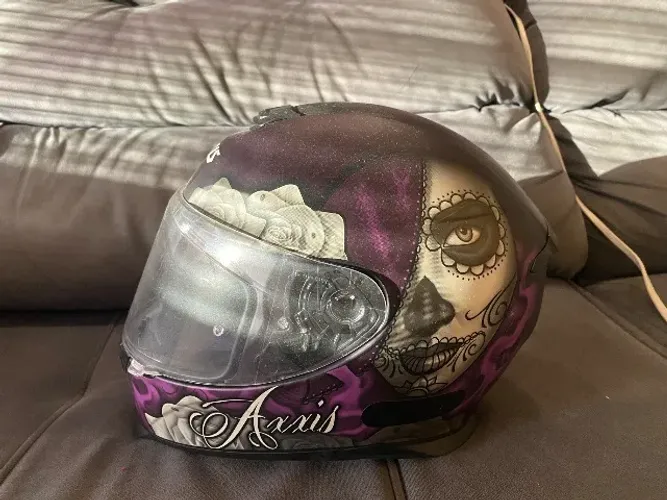 Capacete feminino