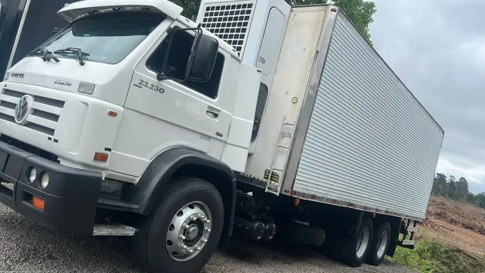 Volks Worker 6x2 Refrigerado