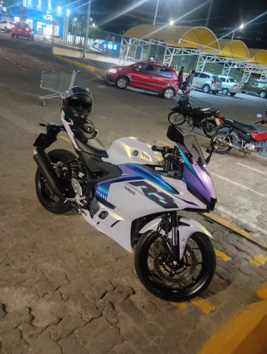 Vendo Yamaha r3 connected 2026