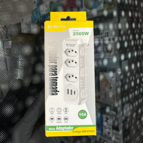 Adaptador De Tomada Cubo 3 Saídas + 2 USB + 1 USB-C 2500W 10A