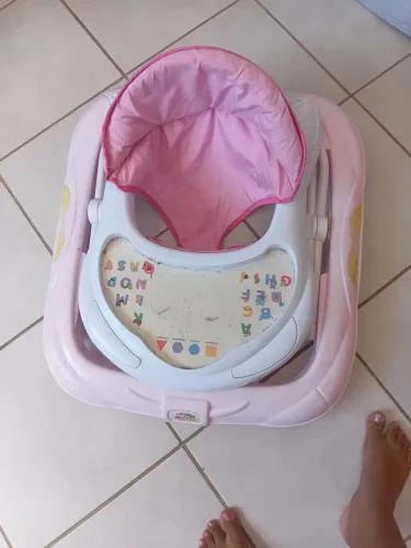 Vendo andaja menina