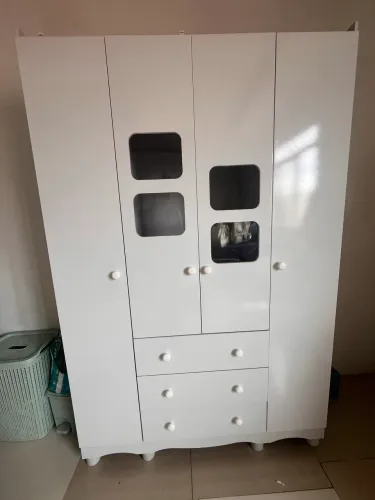 Guarda-roupa infantil 