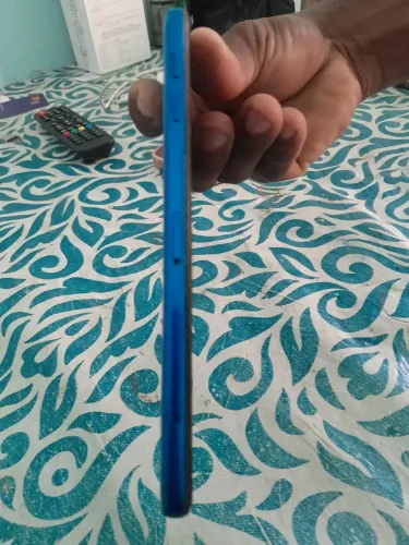 Celular Samsung j4 esses trico no aparelho E a película 