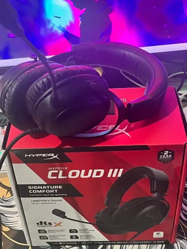 Headset Hyperx Cloud 3 - 1 ano de uso 