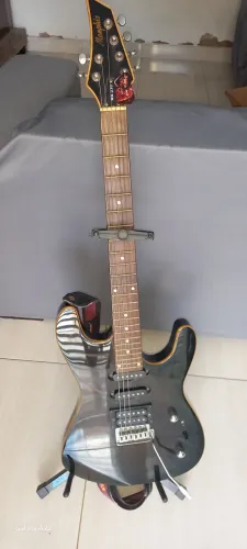 Quite guitarra pedaleira e caixa amplificada