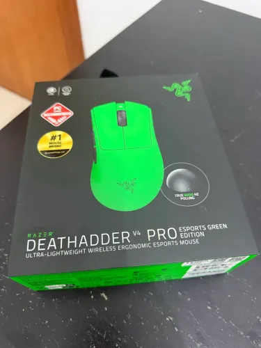 Razer DeathAdder V4 Pro - Green Edition