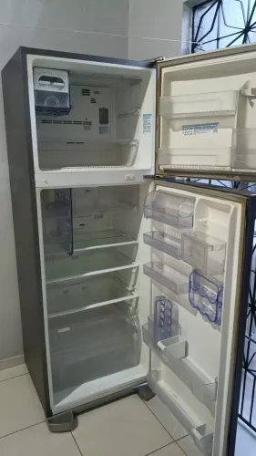 Geladeira grande 430 l duas portas