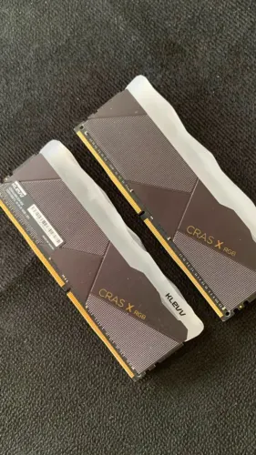 2X16GB KLEV RGB 3200MHZ