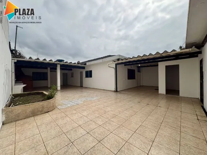 CASA ISOLADA 3 QUARTOS - GUILHERMINA - 250m - R$ 4.500