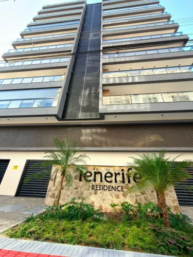 Apartamento com 3 dormitórios sendo 01 suíte apenas 200 metros do mar
