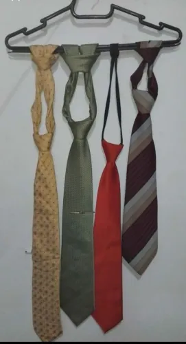 Vende-se Gravatas.