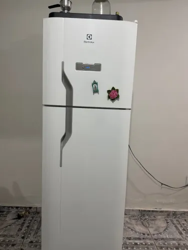 Geladeira nova 2500