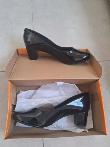 Sapato preto em veniz Beira Rio n 38