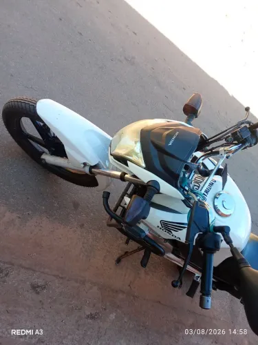 Vendo Titan felx único dono