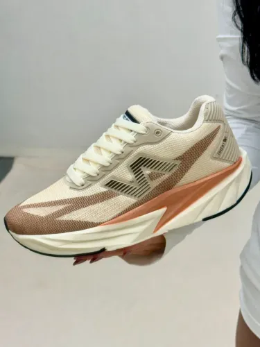 tenis<br>*NEW BALANCE REBEL V5*<br>*R$ 70,00* <br><br>Disponível TAM 34,35 e 38 <br><br>?