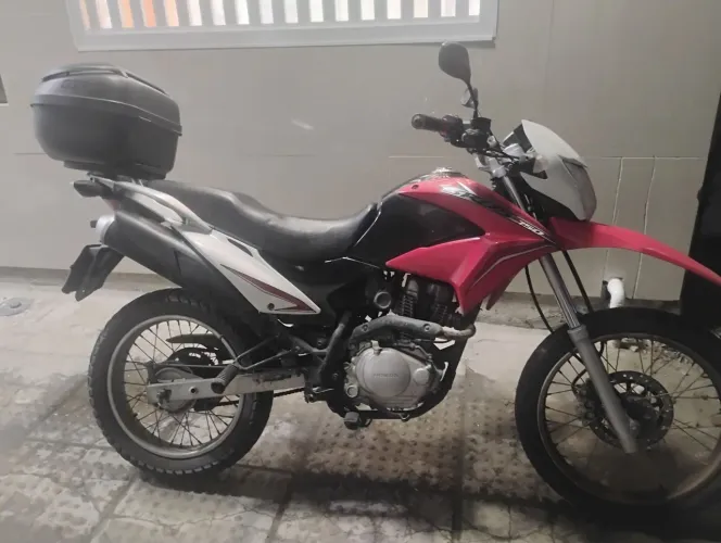 Promoção imperdível moto Honda Bros . Vendo ou troco em carro