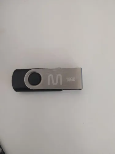 Pendrive Multilaser 16gb Funcionando normalmente. Entrego.
