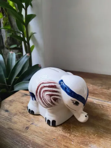 cofrinho Elefante indiano cerâmica cofre escultura antigo antiquario decoração vintage