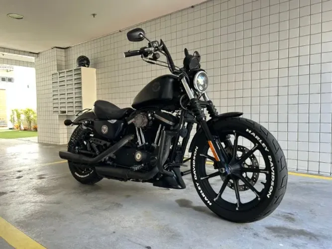 HARLEY DAVIDSON IRON 883 2020