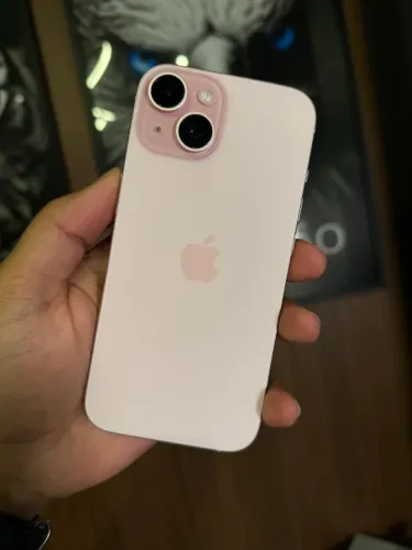 iPhone 15 rosa