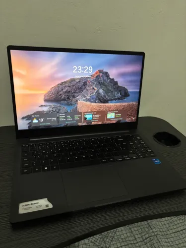 Galaxy Book 2 i7 16gb RAM