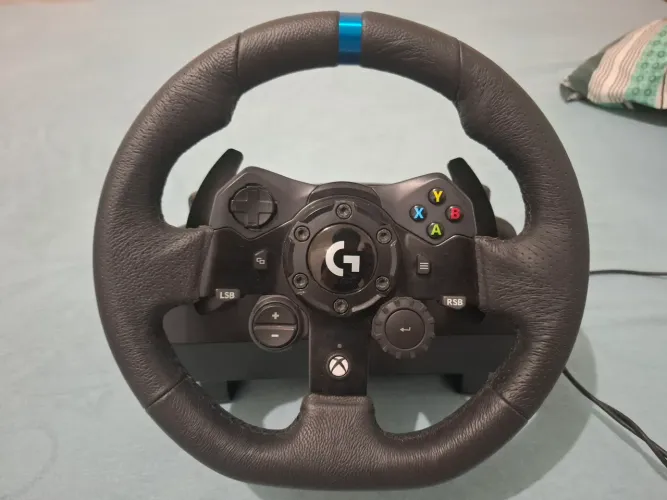 Logitech G923 (Volante e pedaleira)