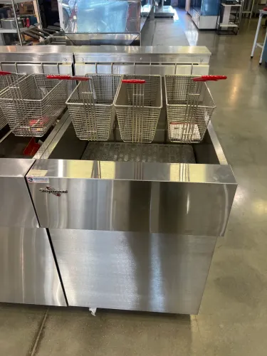 Fritadeira elétrica 38L zona fria 380v trifasica - Alta produção - pronta entrega